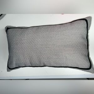 Decorative accent Pillow 12x20”